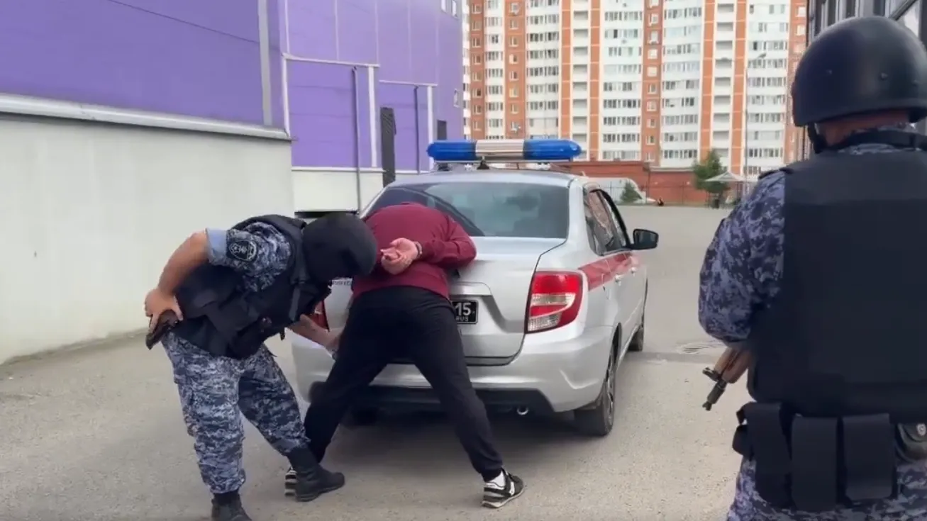 В Чехове росгвардия задержала рецидивиста за кражу одежды