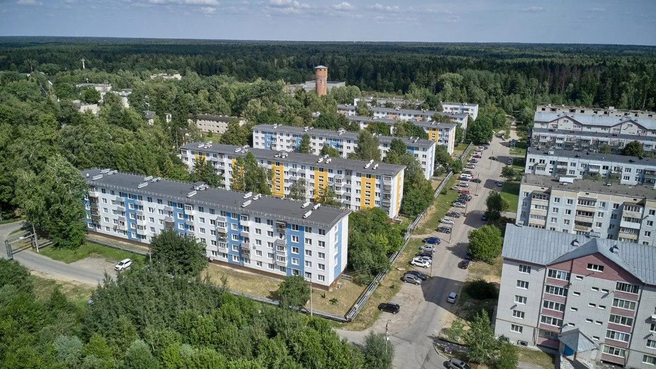 6 многоквартирных домов отремонтируют в Молодежном до конца года