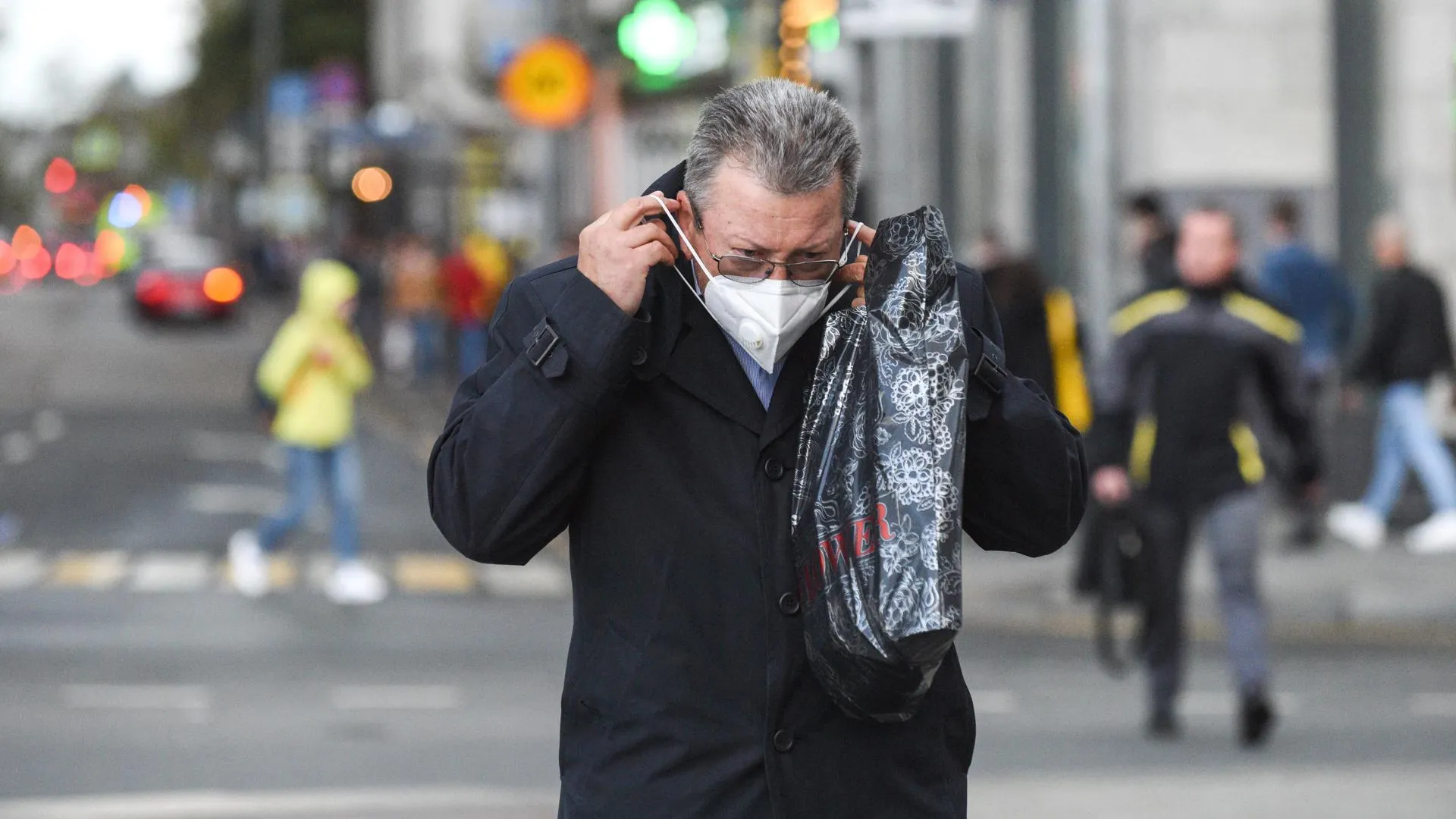 Жителям Красногорска напомнили о необходимости носить маски в общественных местах