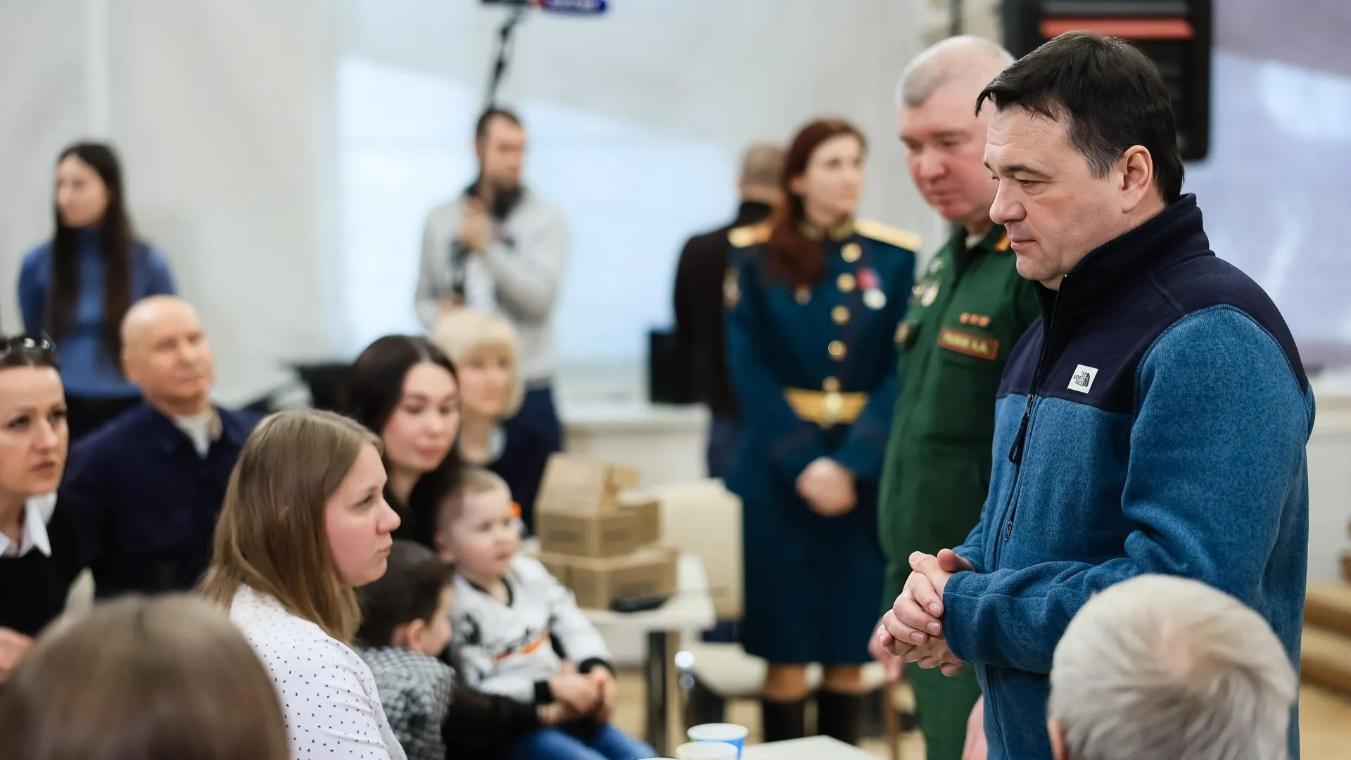 Андрей Воробьев: День защитника Отечества имеет сегодня особый смысл