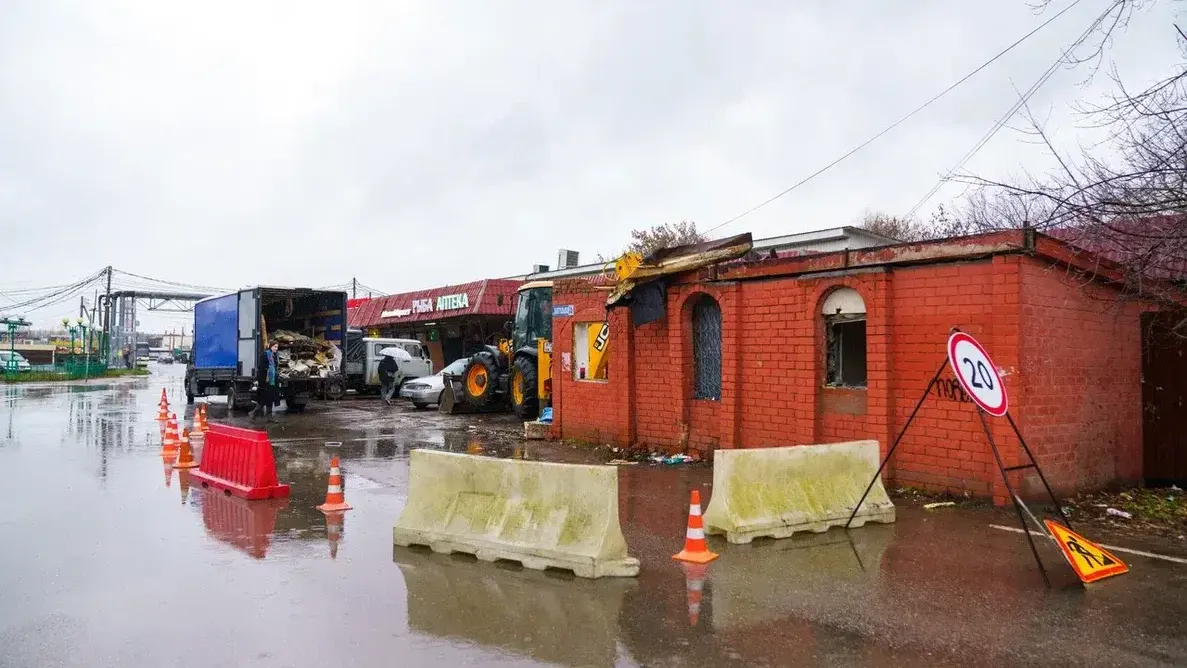 В Домодедове демонтировали 92 незаконных торговых объектов