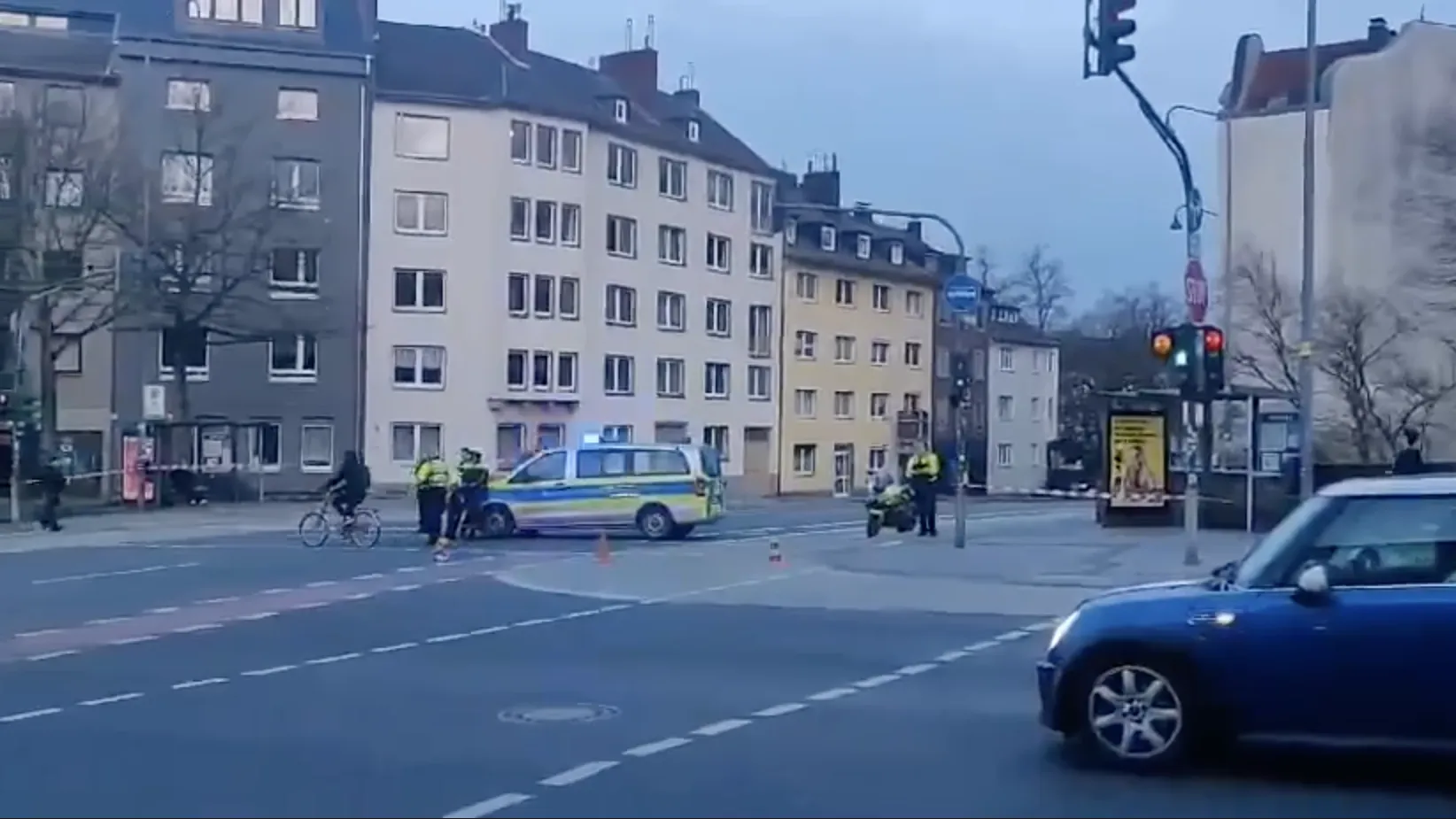 Неизвестный взял в заложники несколько человек в больнице немецкого Ахена
