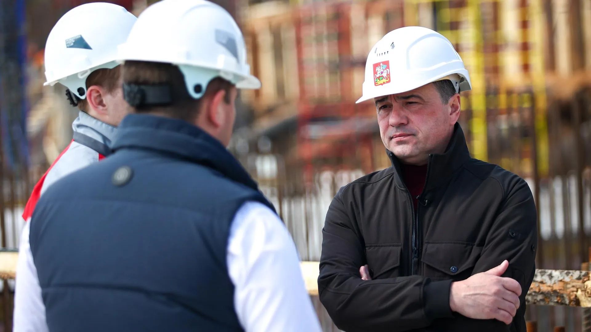 Детскую больницу в Красногорске возведут досрочно из российских материалов — губернатор