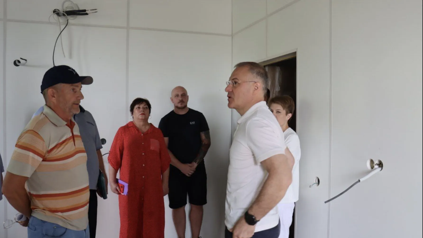 Депутат ГД Коган проверил ход капремонта в поликлинике поселка Малино Ступина