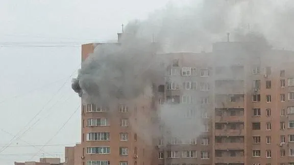 Сильный пожар произошел в многоквартирном доме в Одинцове