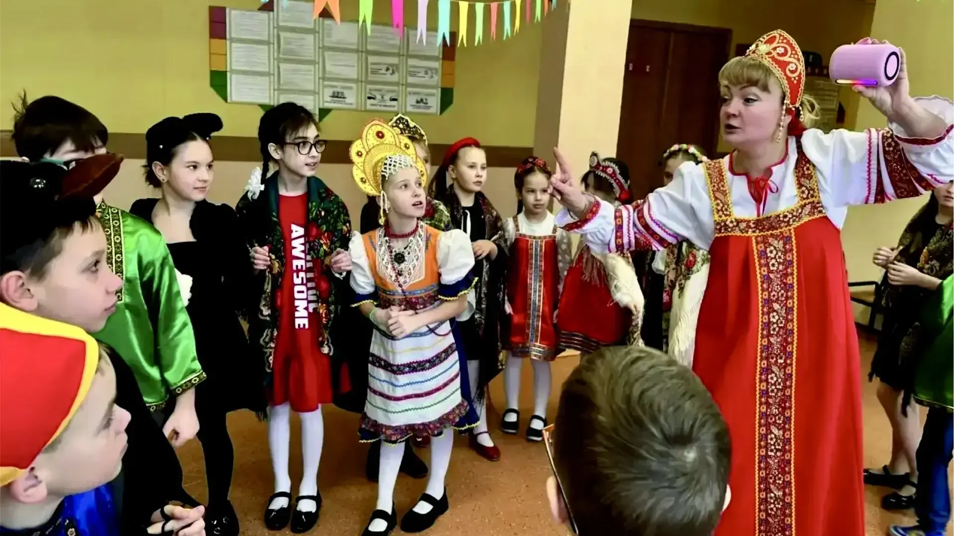 Школы Подмосковья провели масленичные гуляния