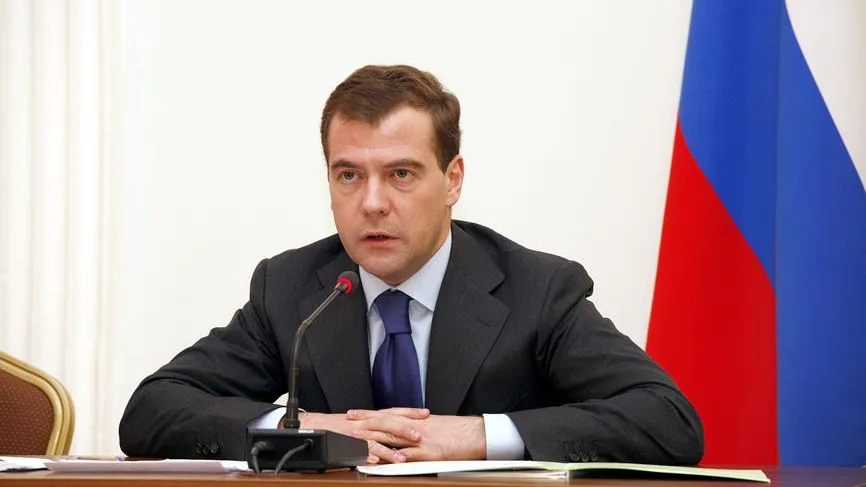 Медведев призвал создать открытую базу данных врагов