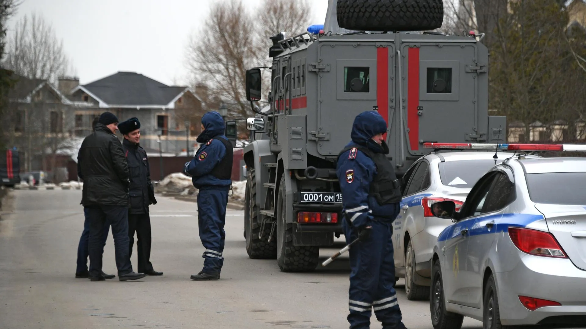 Стрелок из Мытищ оборудовал на участке зоопарк с дикими зверями