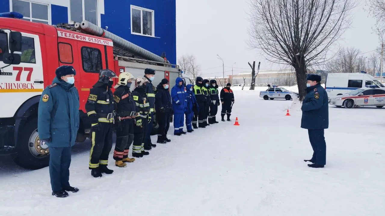 Пожарные и сотрудники ГИБДД Подольска успешно прошли учения по ликвидации последствий ДТП
