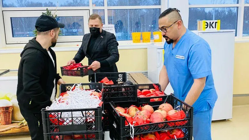 Люберецким медикам подарили 62 килограмма гранатов