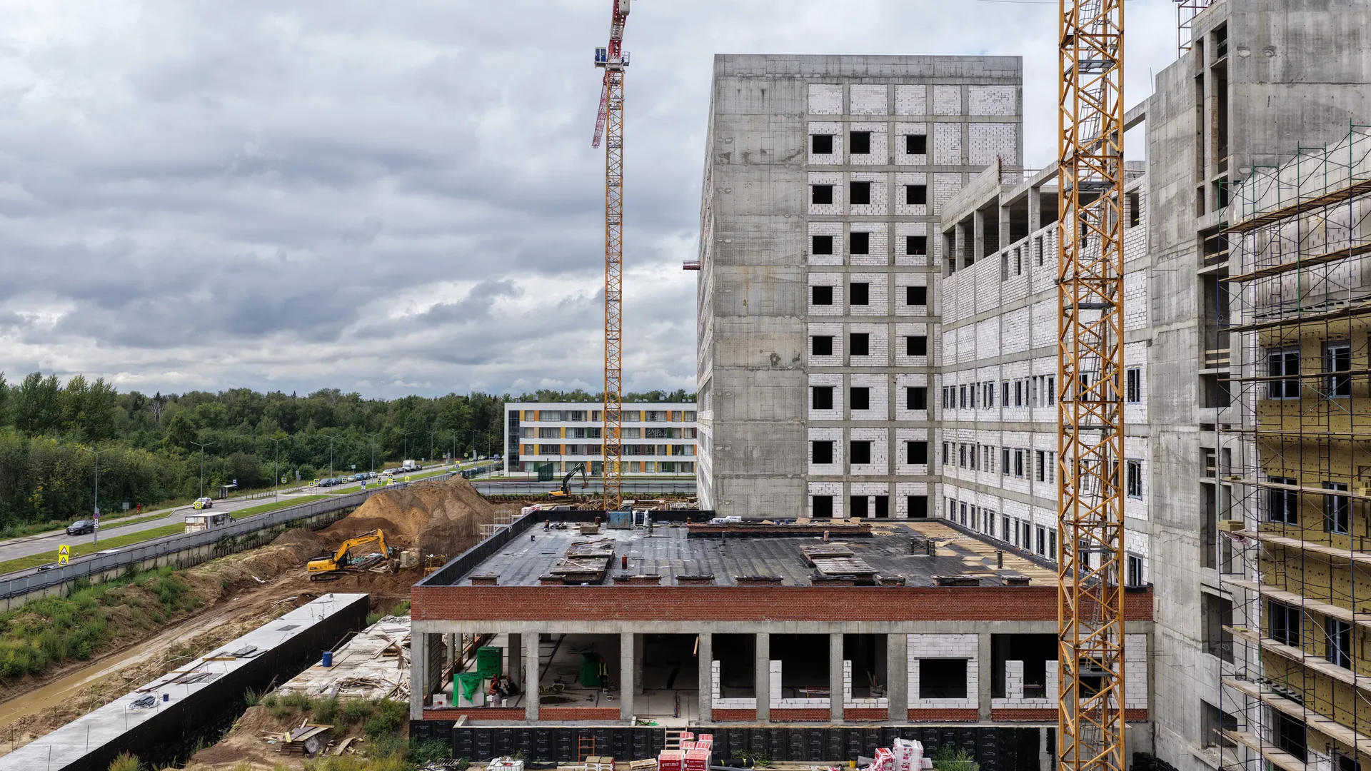 Продолжается строительство ЦРБ в балашихинском мкр. Ольгино