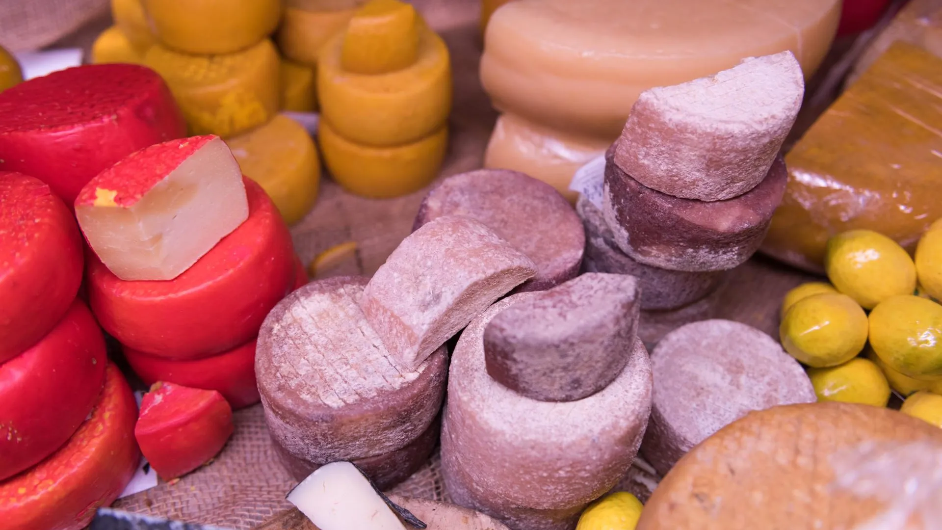Фермеры могут бесплатно расширить рынок продажи продукции в Подмосковье