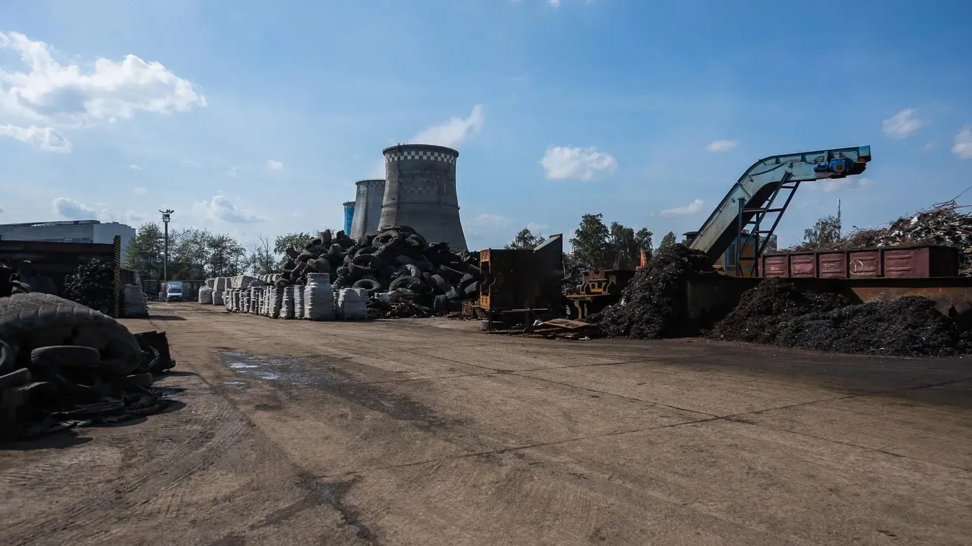 В России начали работу более 1600 пунктов по приему изношенных шин