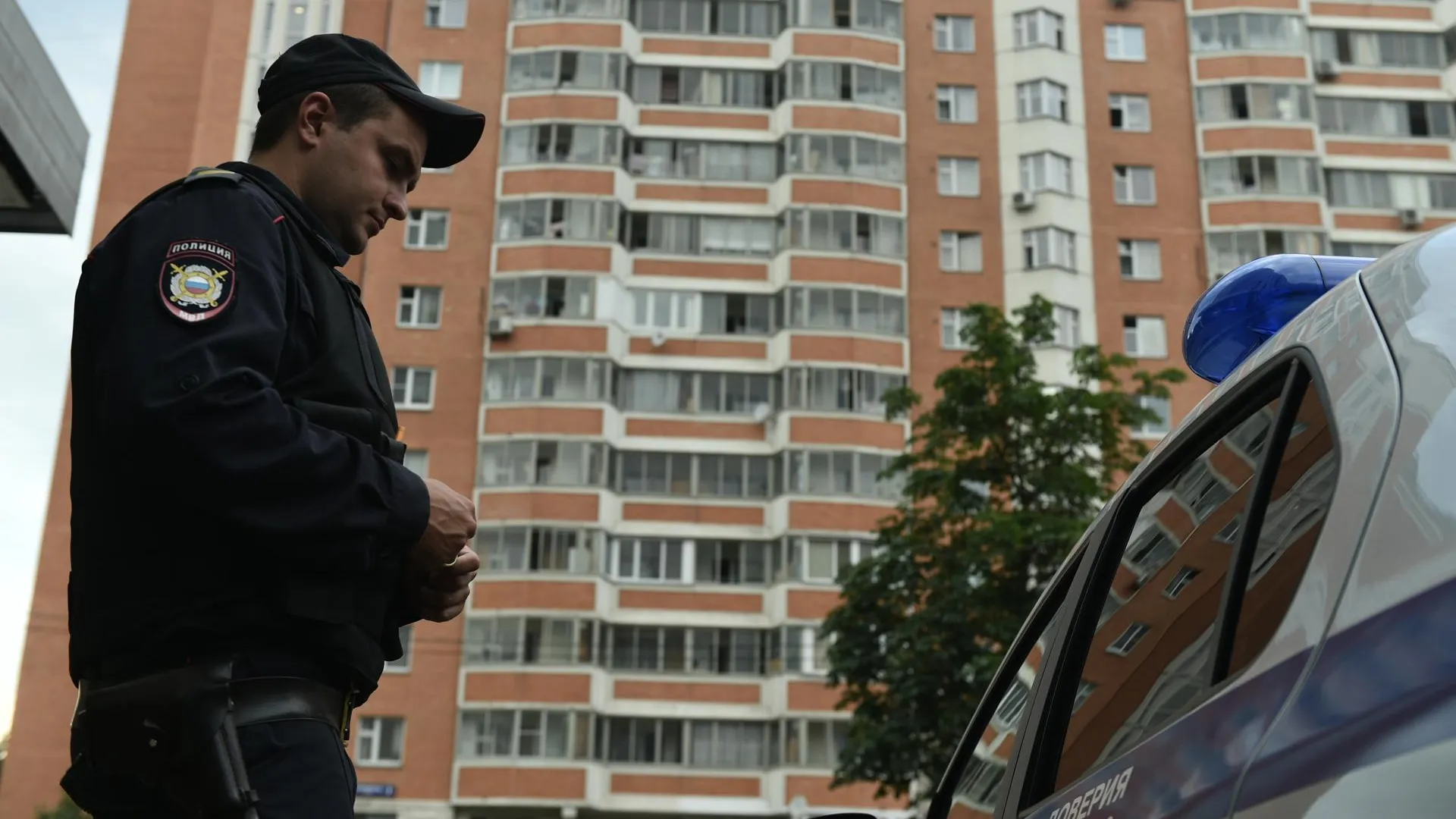 Полиция усилит патрулирование двора на улице Ленина в Дзержинском