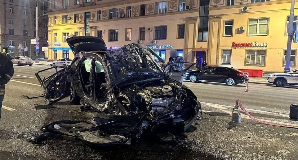 Протаранившая пять авто на Садовом кольце женщина сначала насмерть сбила курьера