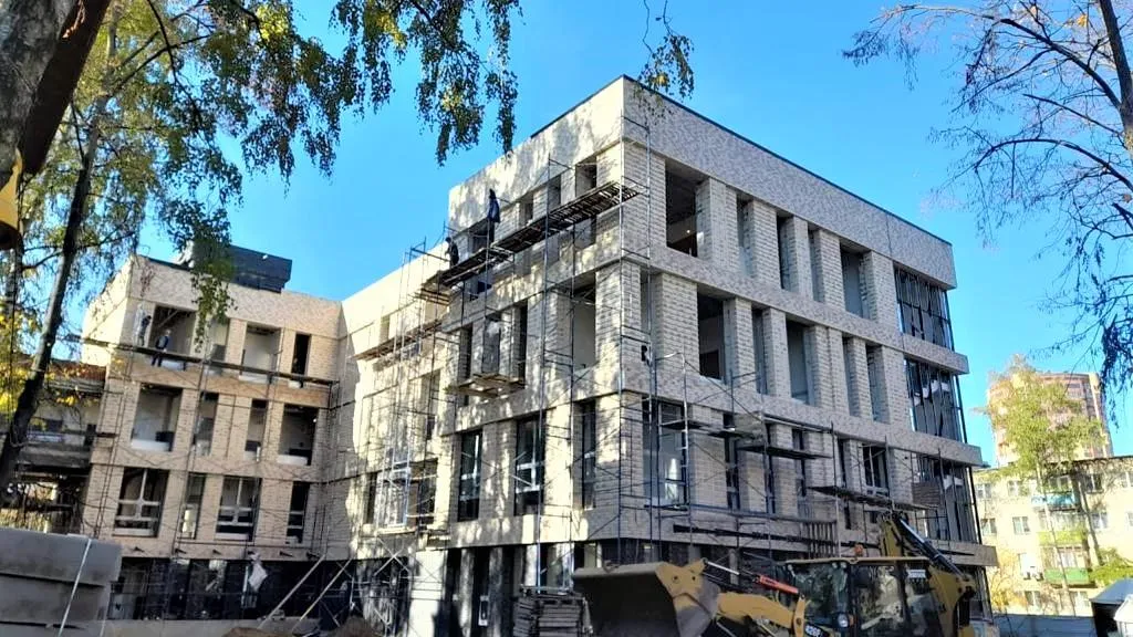 В Реутове завершается строительство нового корпуса городской поликлиники №1
