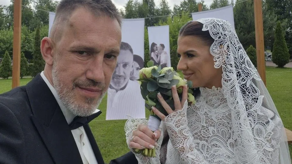 Победитель «Битвы экстрасенсов» Максим Левин женился в Петербурге