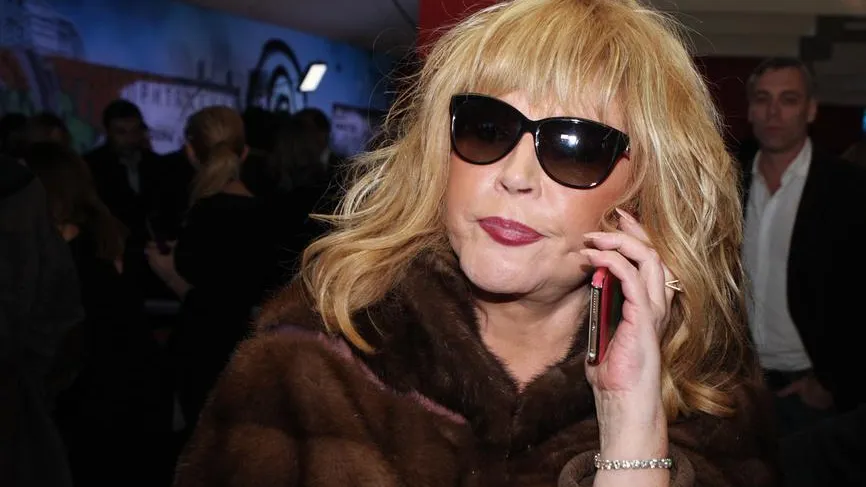 Готовится к переезду: Пугачева выбрала новую страну для проживания