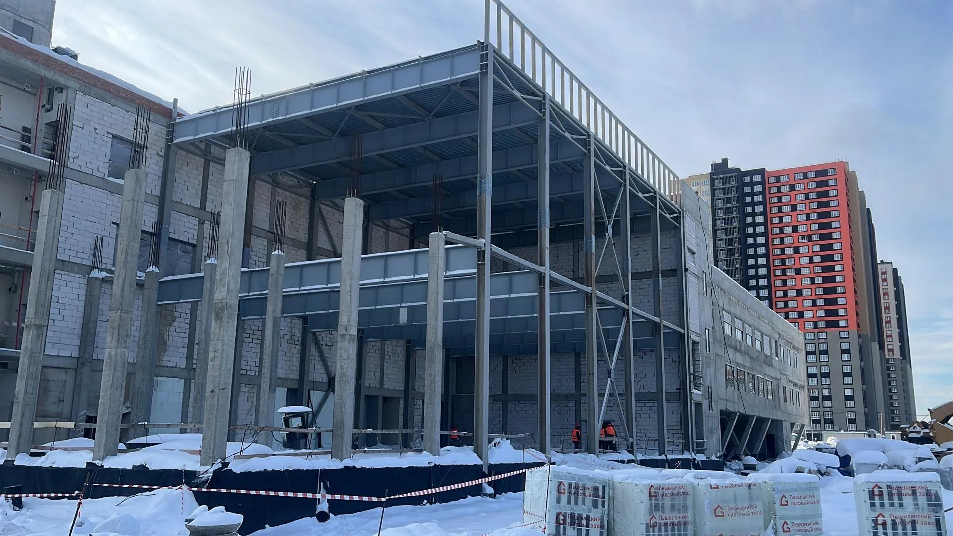 Строительство школы на 1500 человек в Балашихе перешло на новый этап