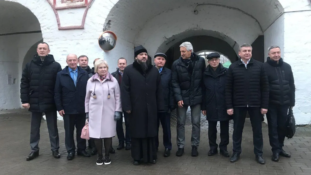 Депутатам Госдумы рассказали об истории подмосковного Иосифо‑Волоцкого монастыря