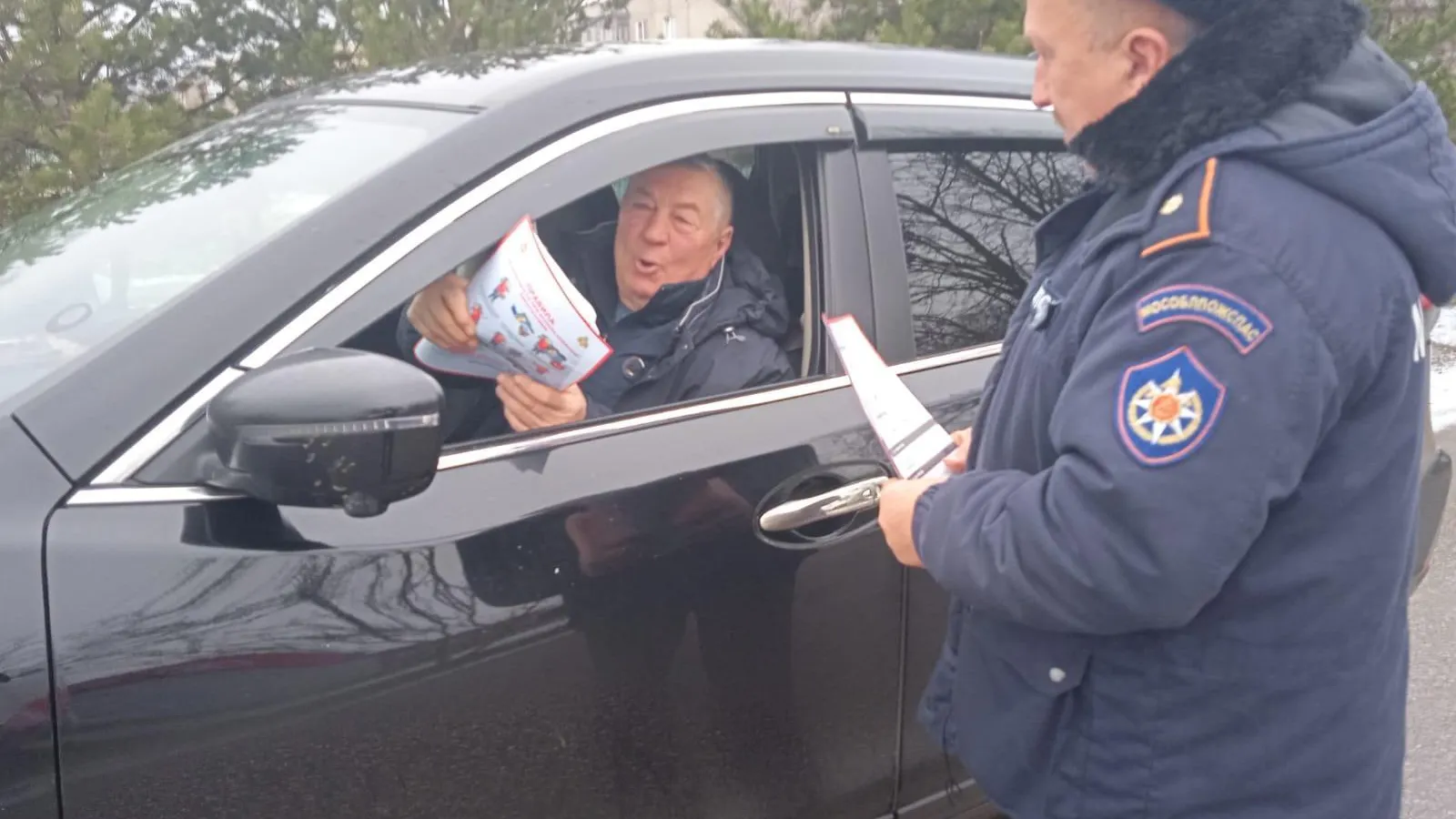 Пожарные Коломны призвали не парковаться на местах для спецтранспорта во дворах