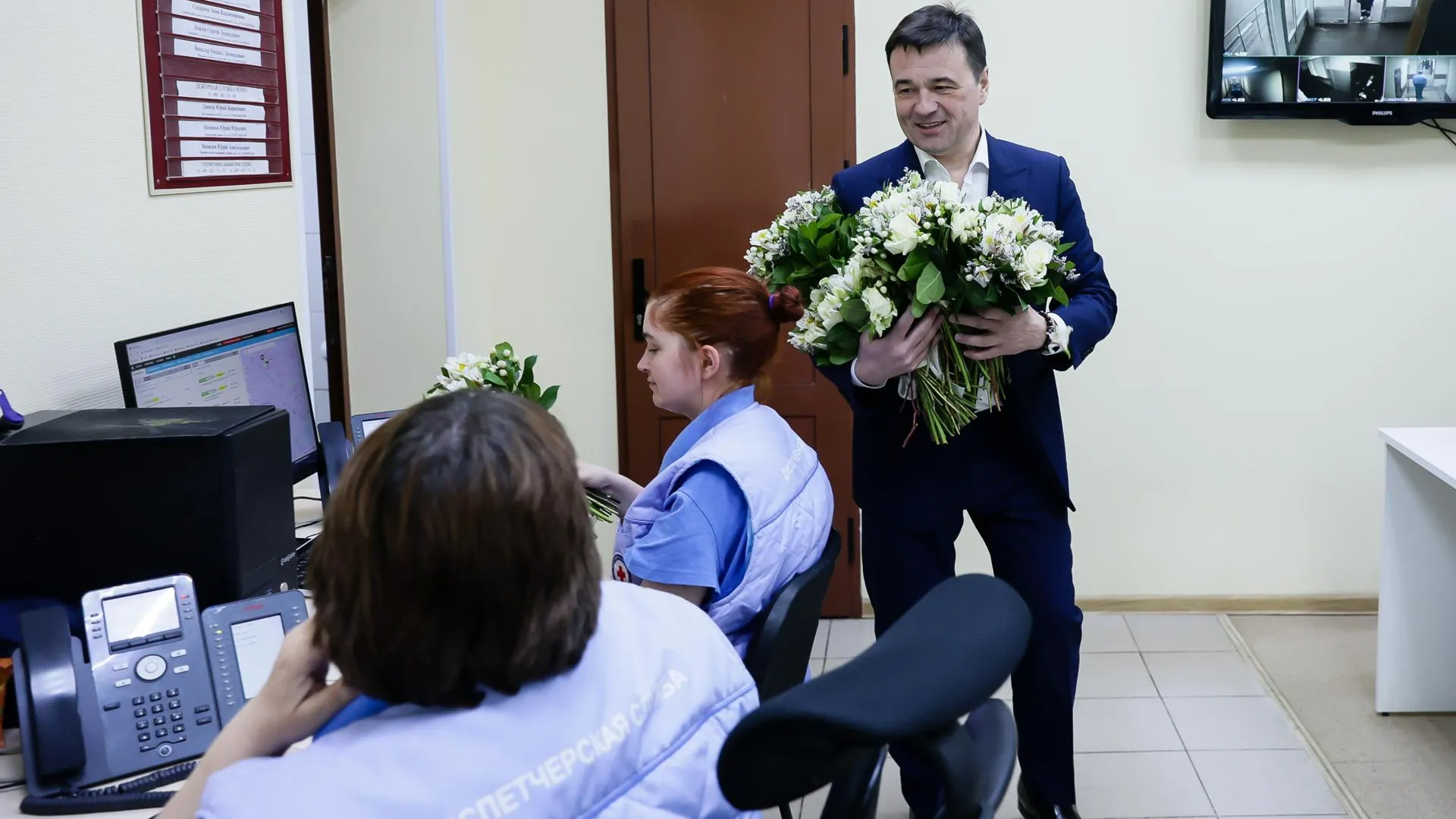 «Каждая спасенная жизнь важна»: Андрей Воробьев поздравил работников скорой помощи