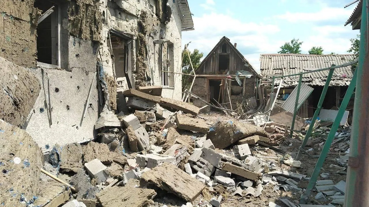 В Белгороде в результате атаки БПЛА повреждена кровля многоквартирного дома