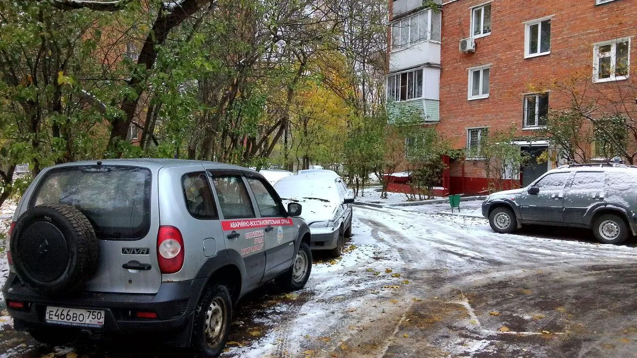 Аварийно‑восстановительная служба Подмосковья работает круглосуточно во время снегопада