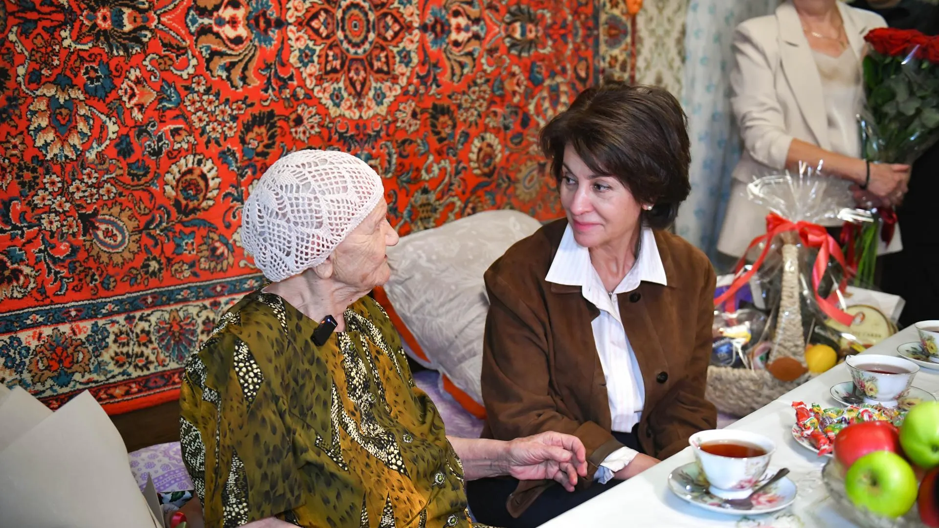 Глава Химок поздравила Екатерину Грек со 100-летним юбилеем