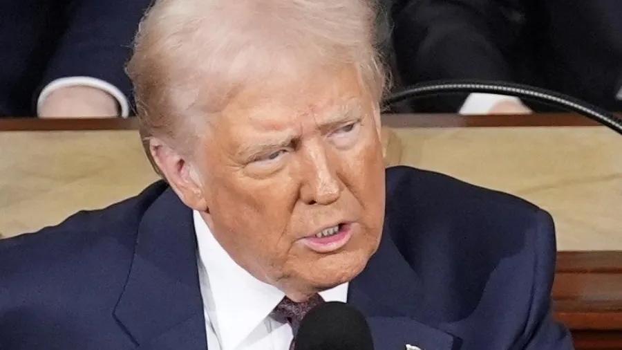 Трамп и Си Цзиньпин продлили торговое перемирие до 10 января 2027 года