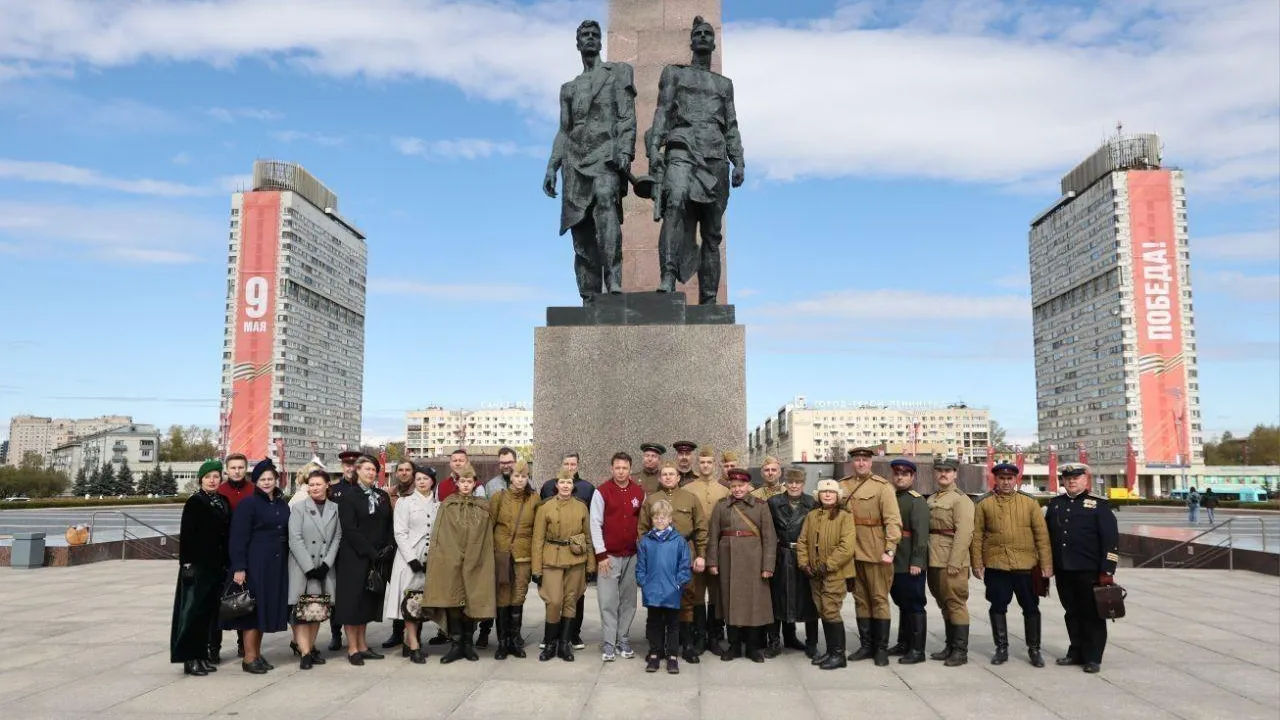 В Санкт-Петербурге прошел автопробег в рамках акции «Бессмертный полк»