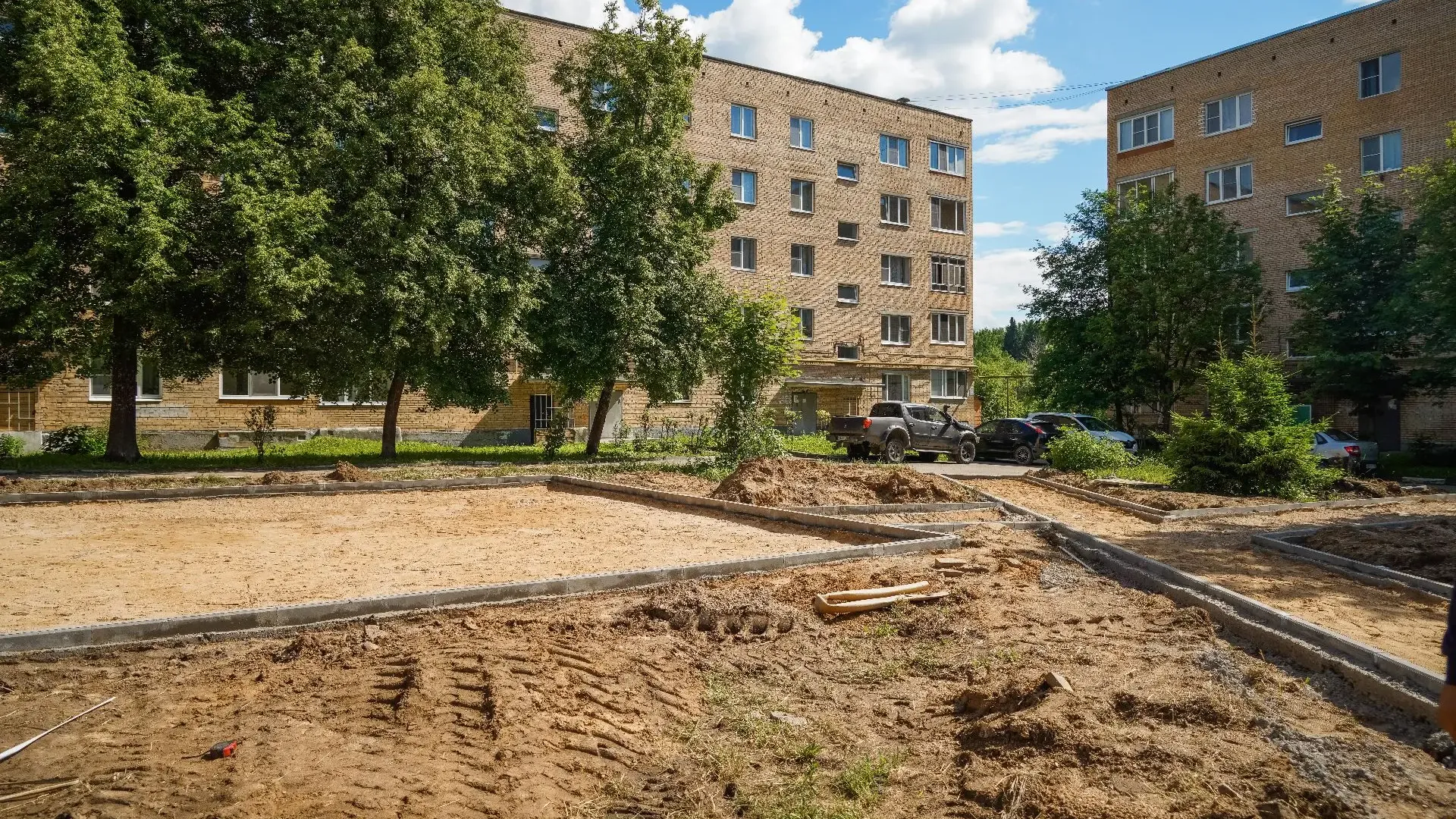 В Сергиево-Посадском округе благоустраивают двор в поселке Новый