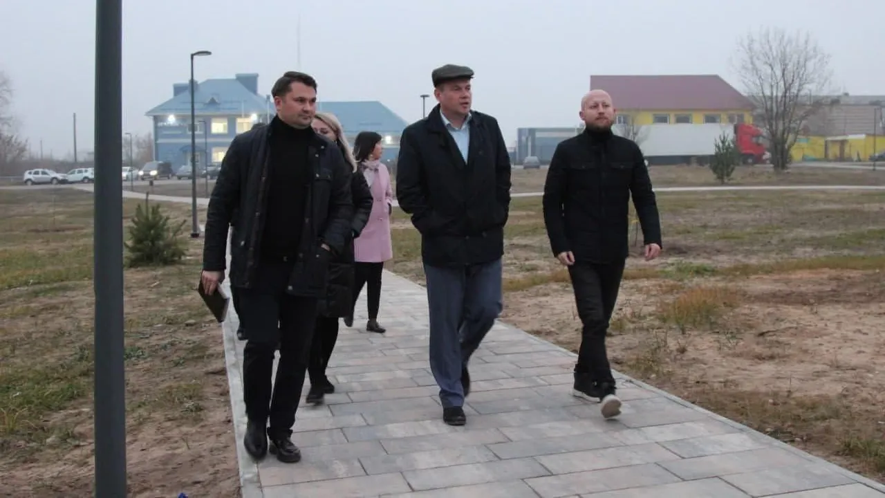 Благоустройство зоны отдыха в Озерах близится к завершению