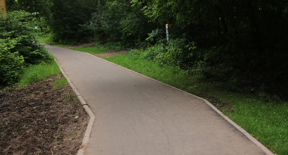 В Королеве благоустроили 14 новых пешеходных дорожек