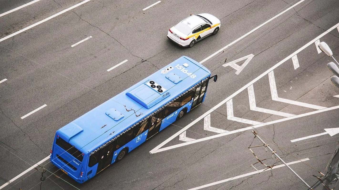 В Подмосковье определили 12 самых эффективных выделенок для общественного транспорта