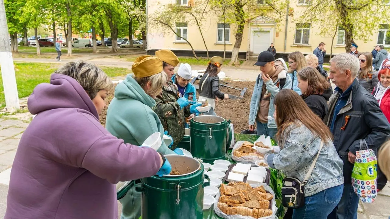 Порядка 90 точек полевой кухни развернут в Подмосковье на 9 мая