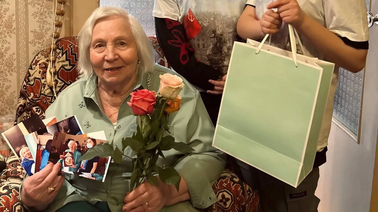 «Волонтеры Победы» Балашихи поздравили ветерана ВОВ с 95-летием