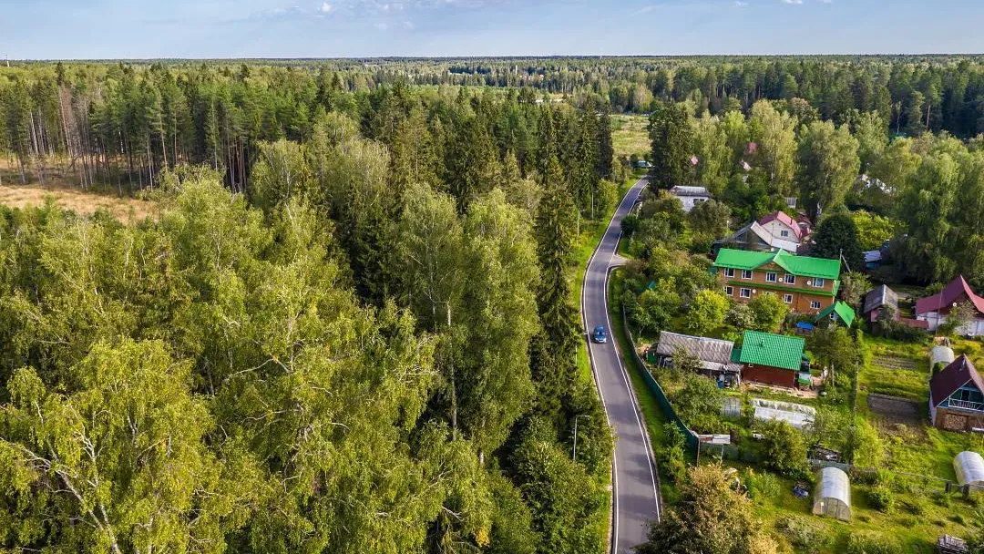Более 50 км покрытия отремонтируют на дорогах к детским лагерям Подмосковья