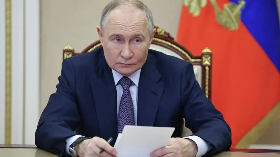 «Явно недостаточно»: Путин ругает власти из-за катастрофы в Черном море