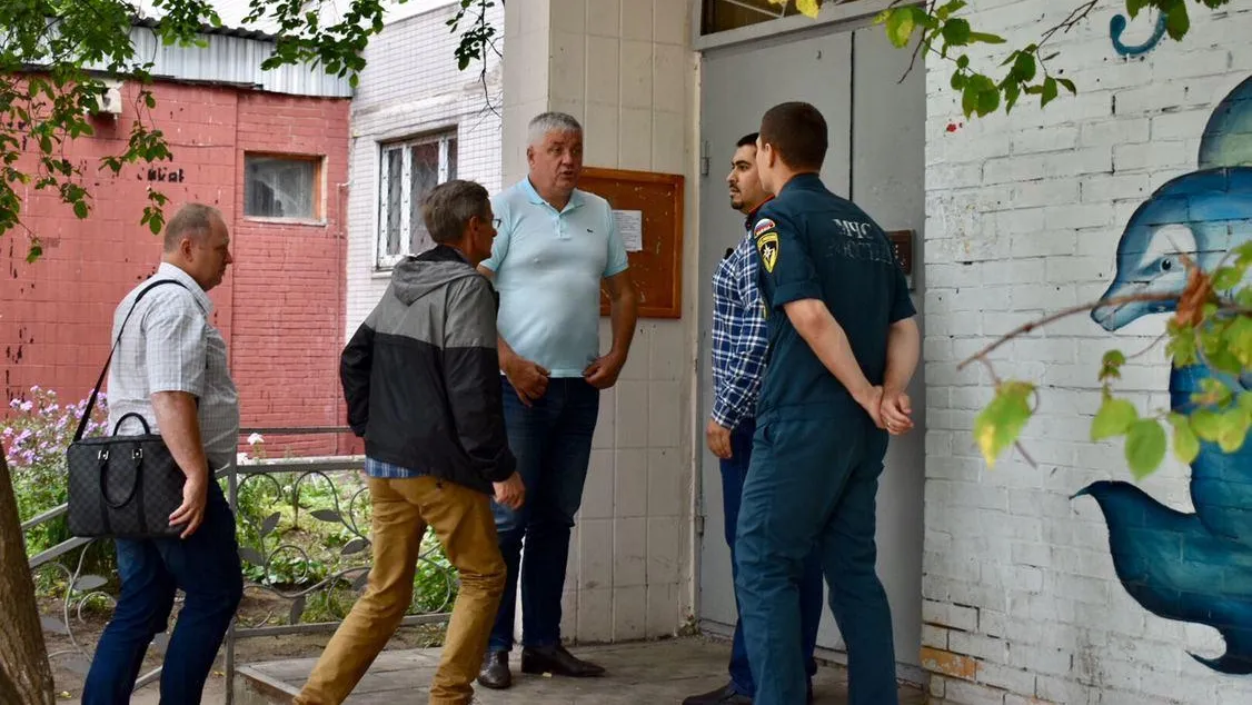 Житель дома в Балашихе демонтировал незаконно установленный газовый баллон