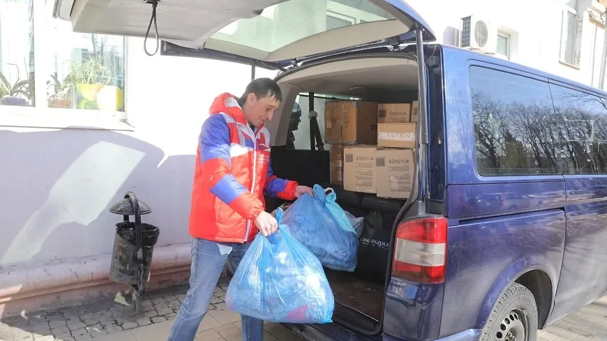 Еще полтонны гумпомощи для беженцев из Донбасса отправили из Балашихи