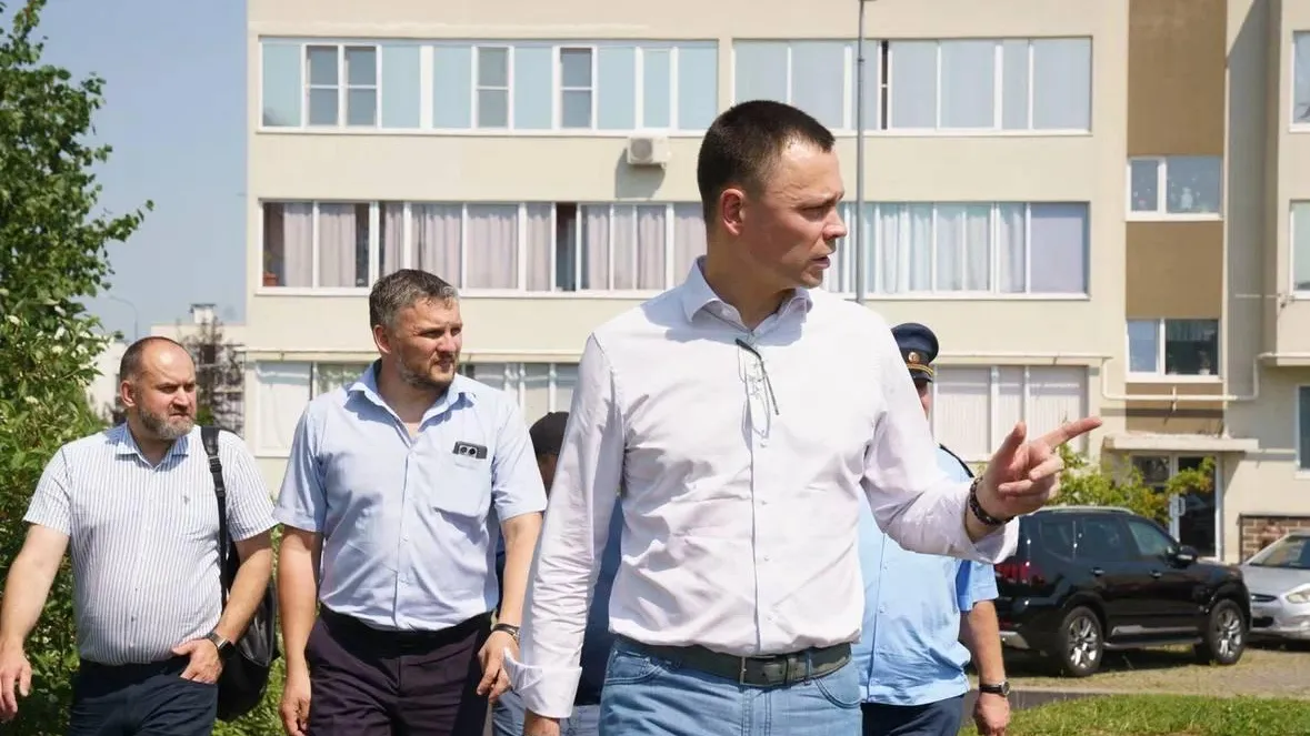 В Домодедове проверили ход работ во дворах и пешеходных зонах
