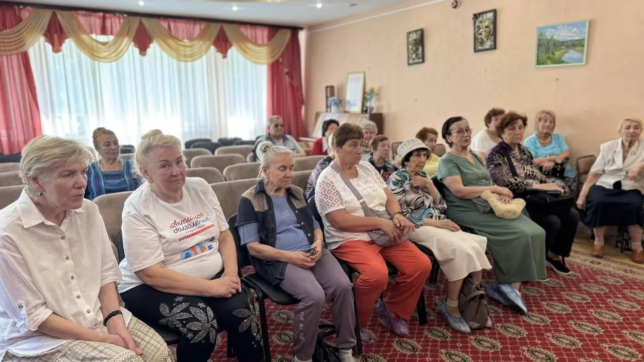 Прокуратура провела лекцию о мошенниках для пенсионеров Балашихи
