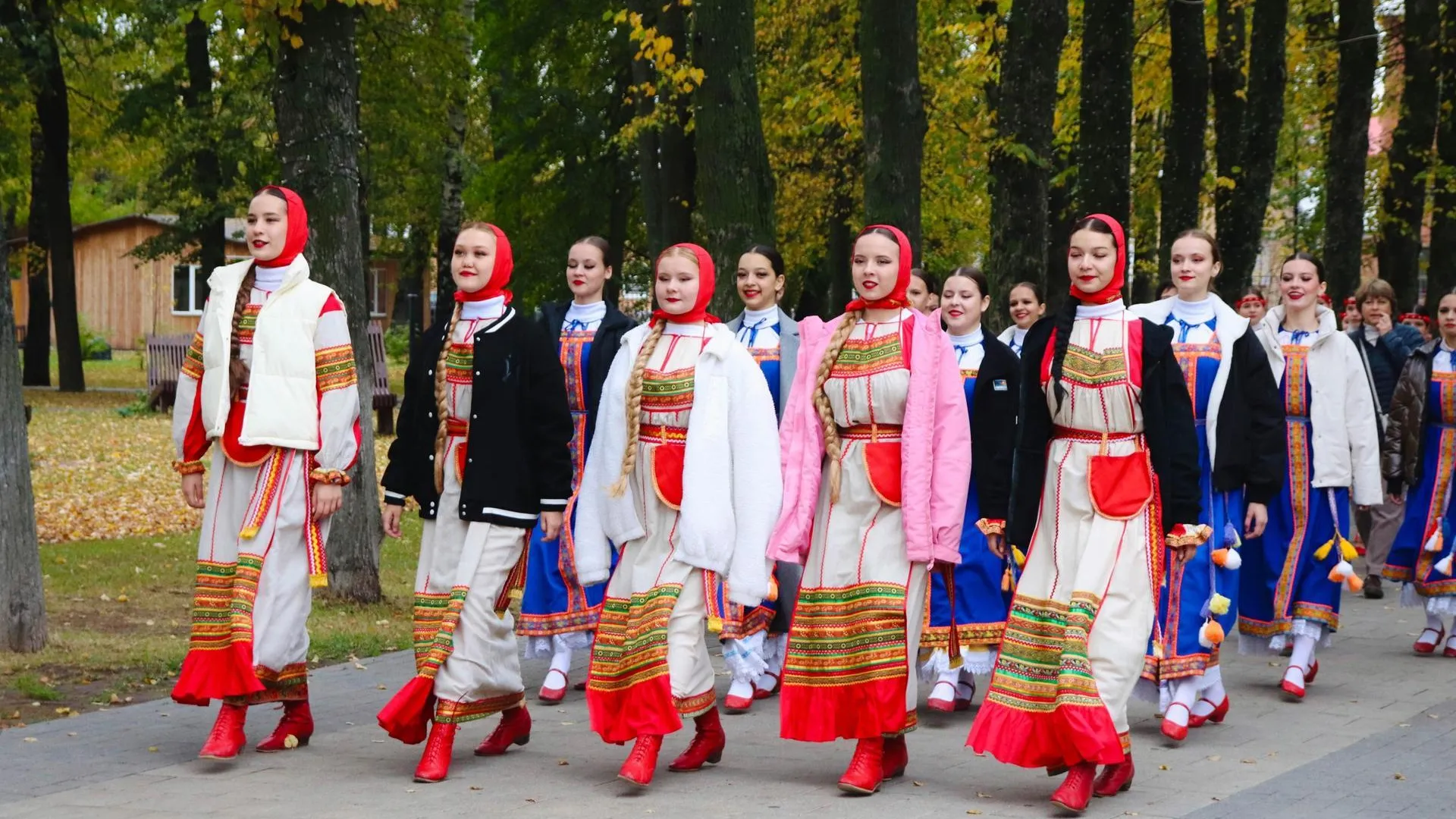 В Подмосковье состоялся V открытый фестиваль народного творчества «Зарайчаночка»
