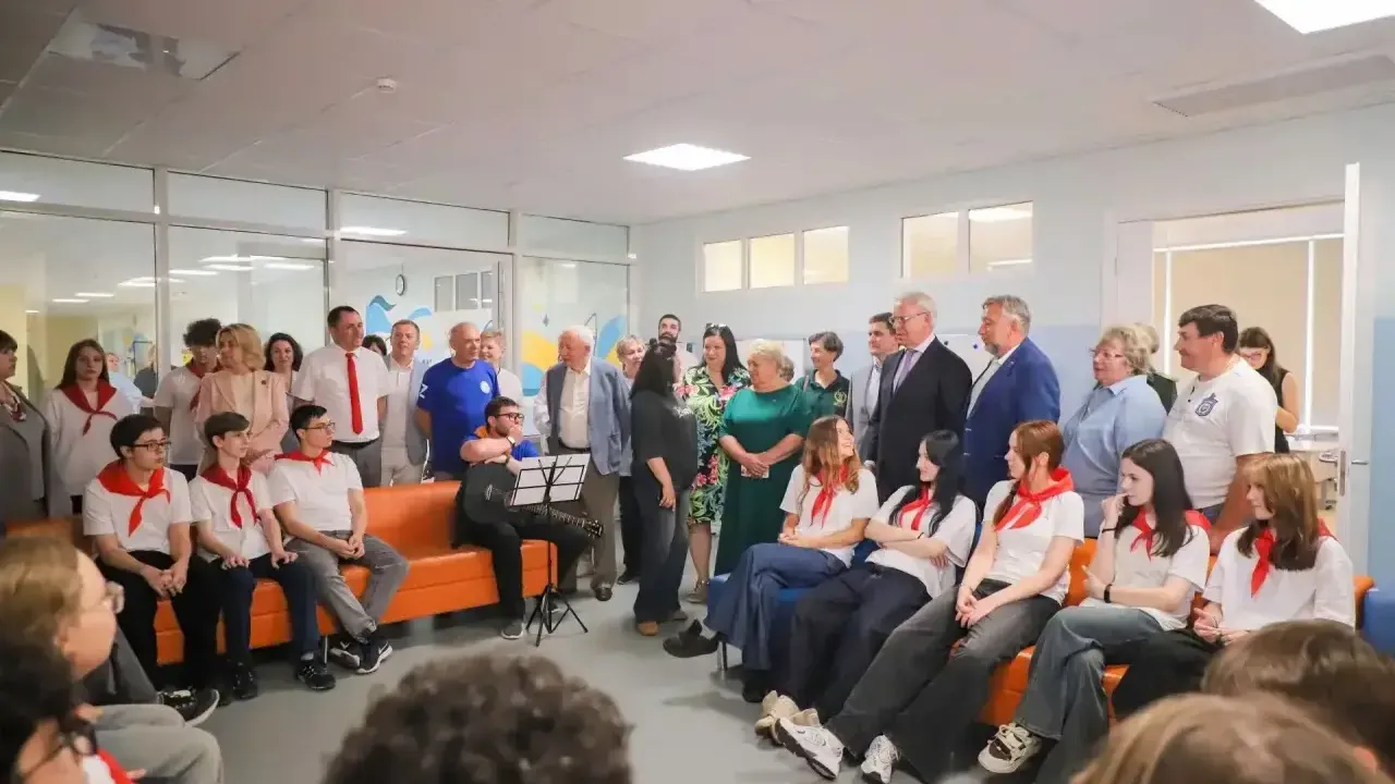 Лагерь труда и отдыха «Феникс» в Домодедове посетил депутат Госдумы Вячеслав Фетисов
