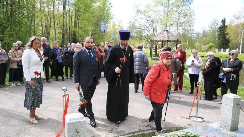 В Долгопрудном открыли памятник героям войны