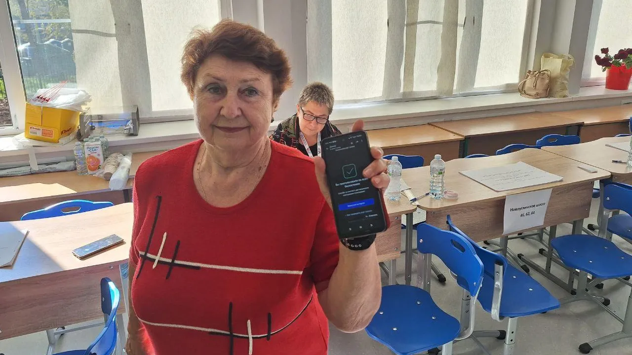 Люди старших поколений из Сергиева Посада осваивают систему ДЭГ