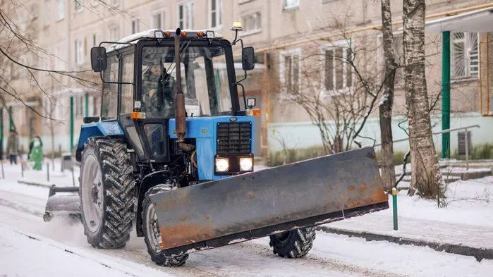 Около 3,5 тыс единиц техники готовы к зимней уборке в Подмосковье