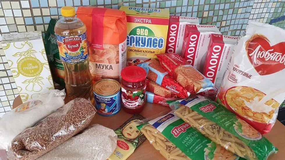 Продуктовые наборы передали инвалиду и многодетной семье из Балашихи