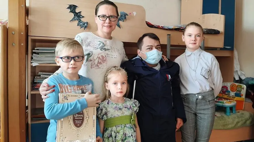 Более 150 продуктовых наборов доставили малоимущим семьям Домодедова